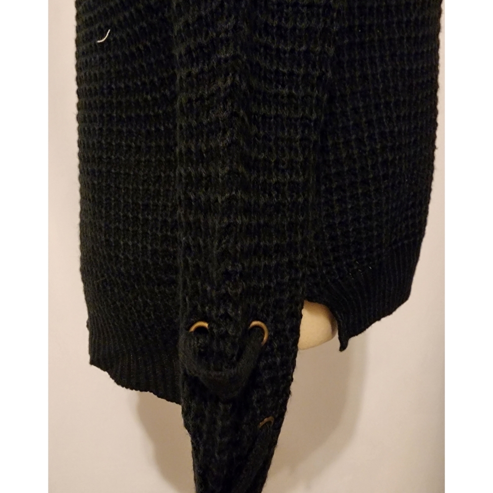It's our time tie up sweater - Picture 9 of 10